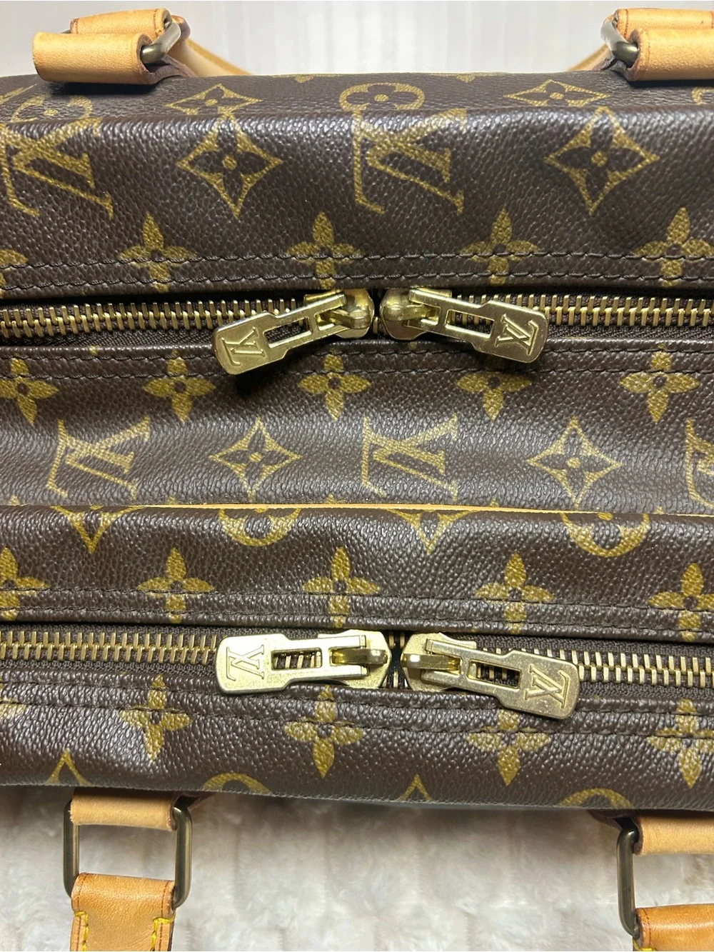 Louis Vuitton Sirius 55 Brown Monogram Canvas Travel Bag